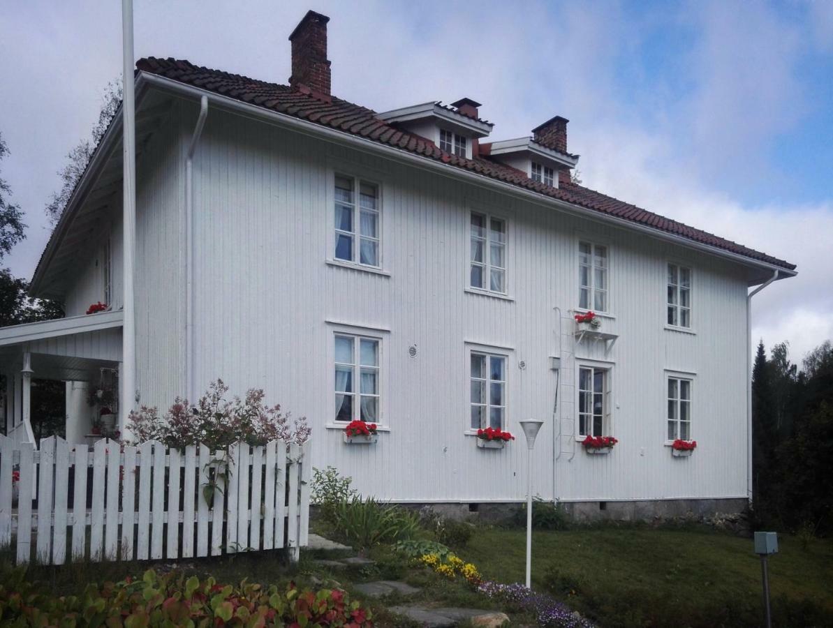 Bed and Breakfast Kyykerin Kartano Outokumpu Exterior foto